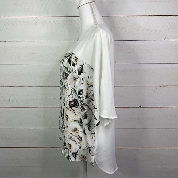 RO & DE Anthropologie White Gray‎ Floral High Low Short Sleeve Blouse Top Size M - Picture 6 of 11